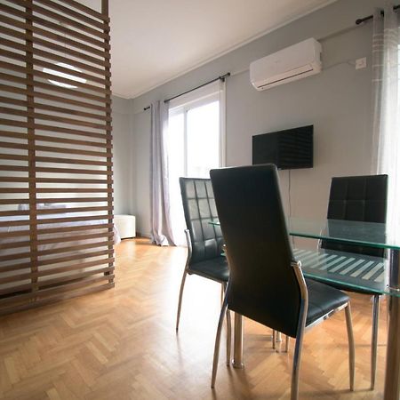 Апартаменти Central Cozy Flat ! Афіни Екстер'єр фото